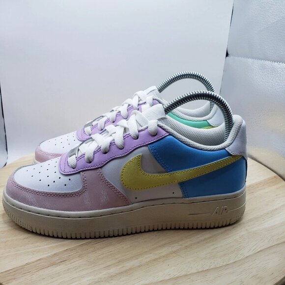 Nike Air Force 1 Youth Size 4.5Y Low GS or Womens 6- AF1 Shoes Sneakers DH2920 - Picture 1 of 9
